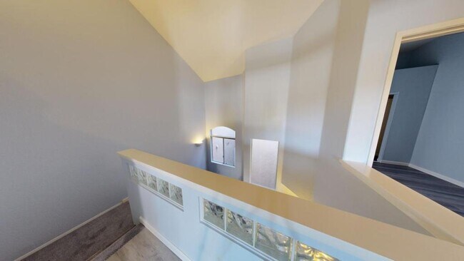 Building Photo - 7254 Shoreline Dr