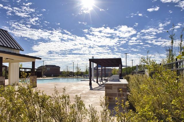 Building Photo - 804 Honey Maple St