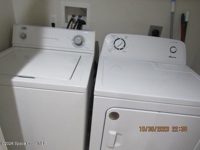 Building Photo - 161 Portside Ave