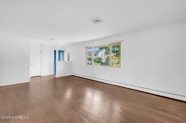 Building Photo - 10 Harbour Way