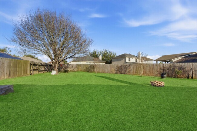 Building Photo - 4515 Chetco Ln