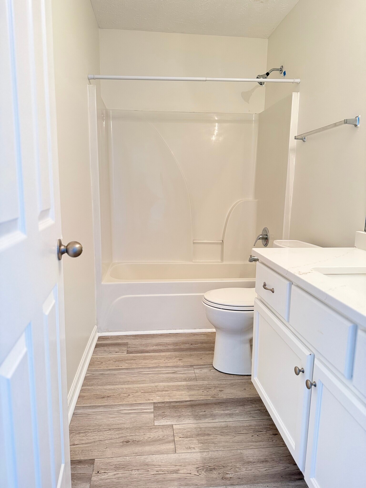 Bathroom #2 - 406 Silver Lakes Ct