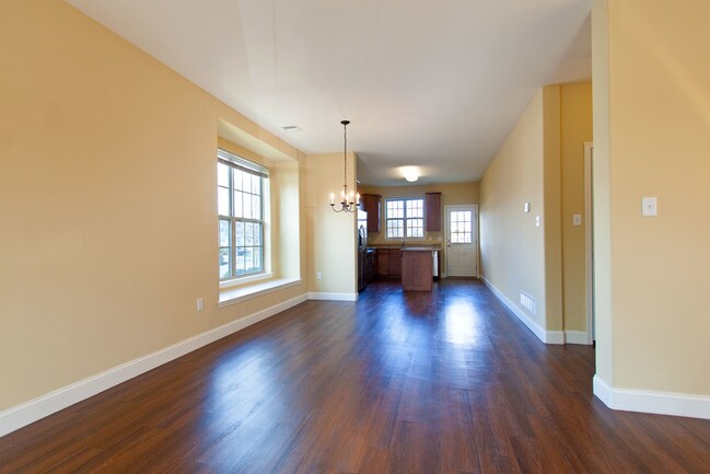 Building Photo - East Hills Townhomes at Bethlehem