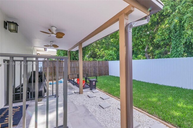 Building Photo - 3520 SW 88th Pl