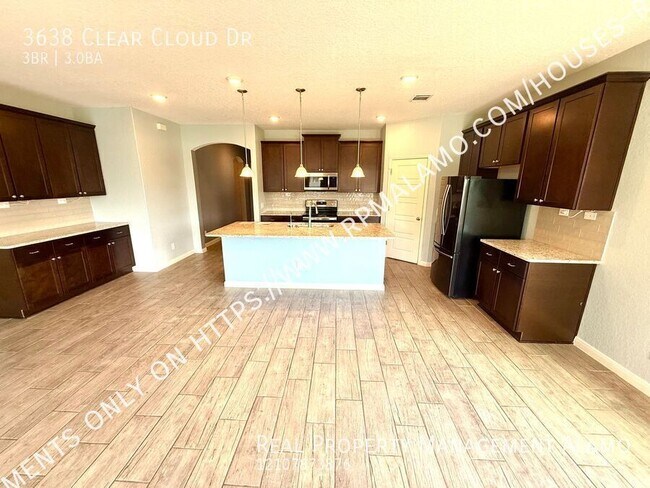 Building Photo - 3638 Clear Cloud Dr