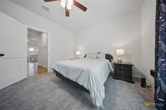 Building Photo - 711 Saddlehorn Dr