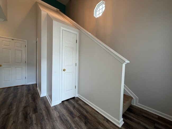 Building Photo - Easley 3/2.5 Home Available Now!