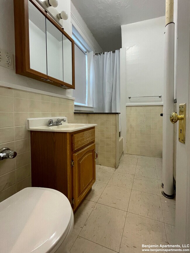 Building Photo - 1800 Commonwealth Ave