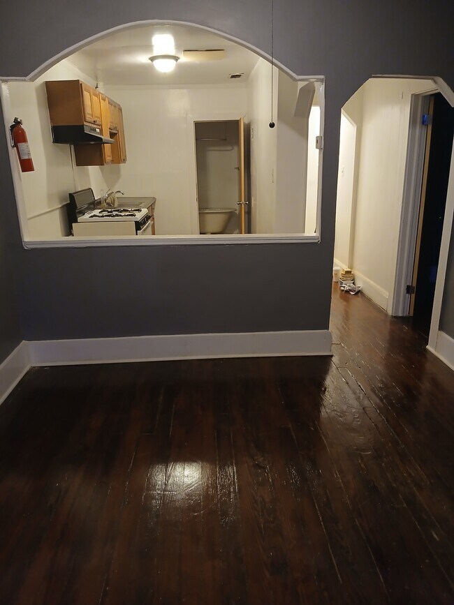 Building Photo - 1721 McCulloh St