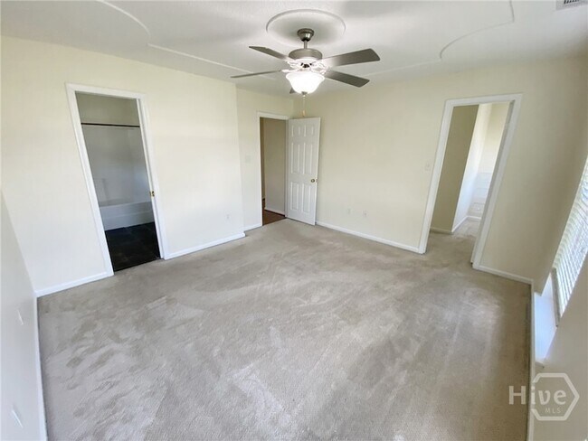 Building Photo - 205 Salt Landing Cir
