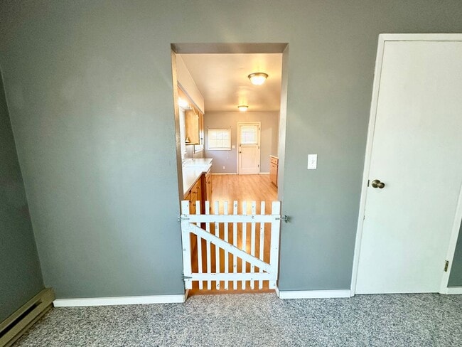 Building Photo - 2 Bedroom 1 Bathroom Home with Acreage in Town