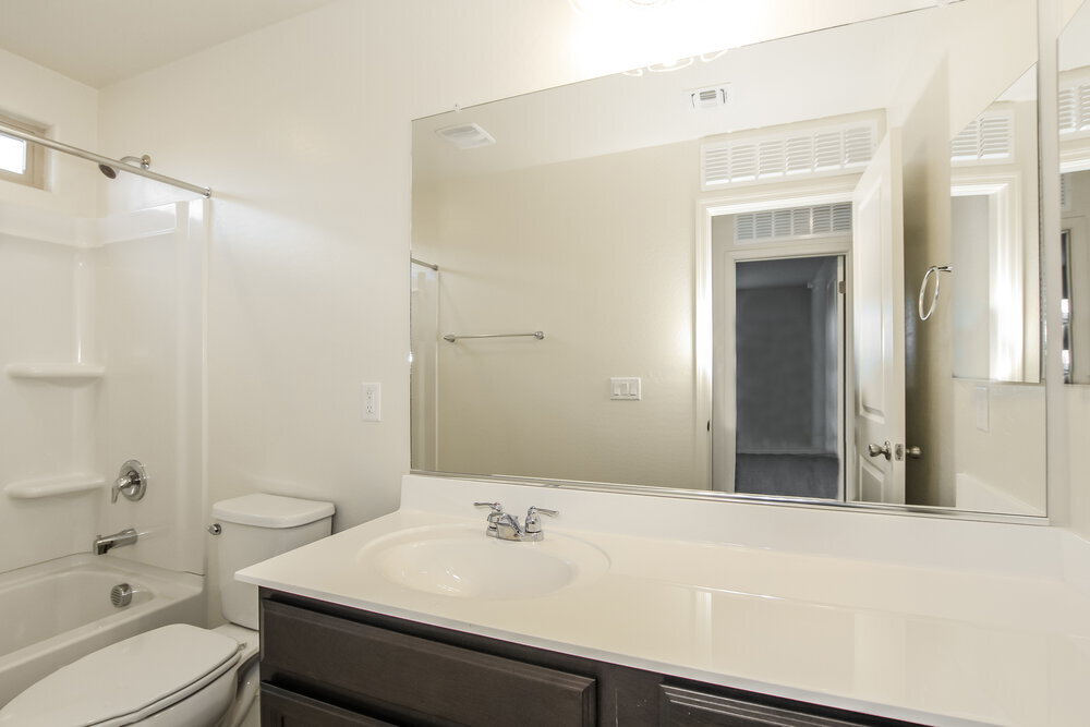 Building Photo - 16663 W Sierra St