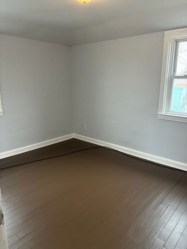 Building Photo - 3 Bed Townhome - Chester, PA