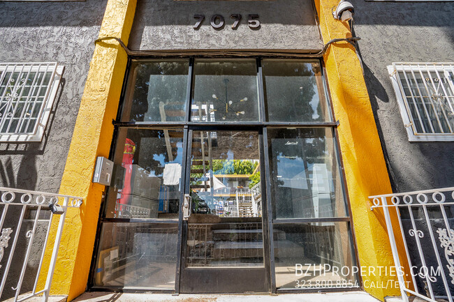 Building Photo - 7077 Lanewood Ave