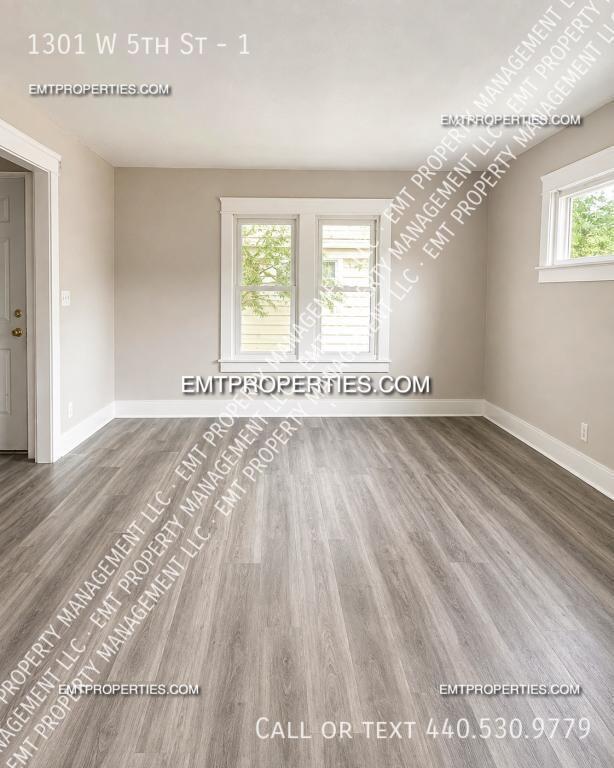 Building Photo - 1301 W 5th St
