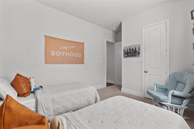 Building Photo - 1713 Waterlilly River Ln