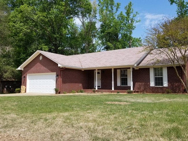 Primary Photo - 2000 Ridgewood Dr