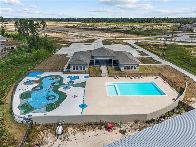 Building Photo - 20061 Torrey Pines Ln