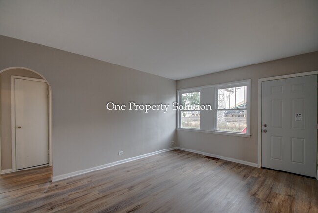 Building Photo - 1209 Logan St