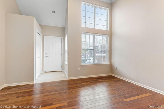 Building Photo - 1566 Maryland Club Dr