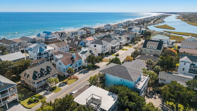 Building Photo - 601 Hazard St