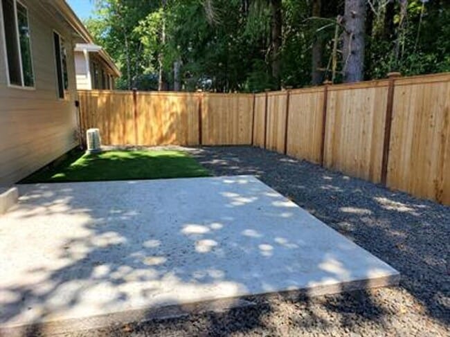 Building Photo - 6912 Liberty Ln