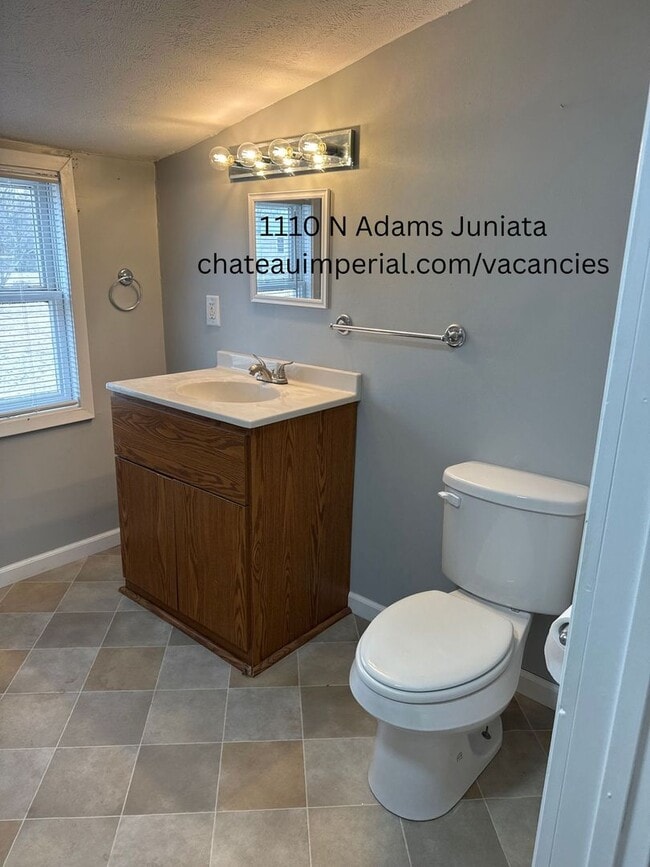 Building Photo - 1 bedroom house