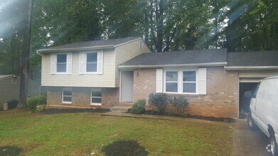 Building Photo - There is no place like home!