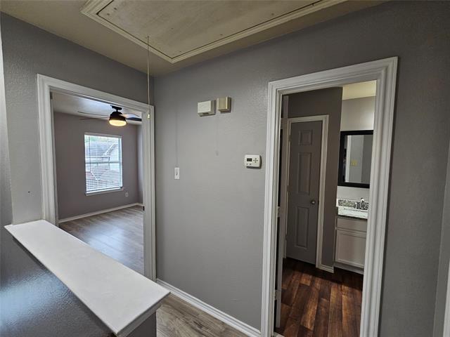 Building Photo - 611 Oriole Blvd