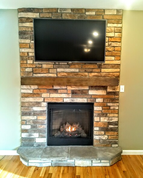 Fireplace in living room - 16351 Petro Dr