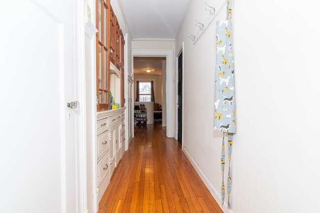 Building Photo - Beautiful 4 Bed in Fenway Available 9/1/26