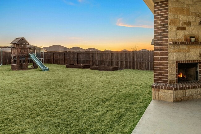 Building Photo - 605 Coventry Dr
