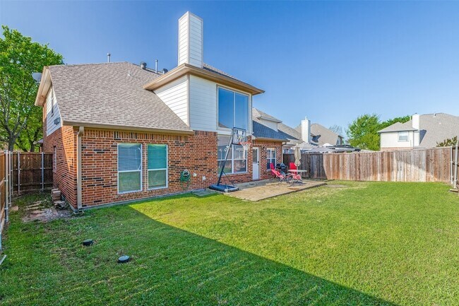 Building Photo - 9412 Fenway Dr