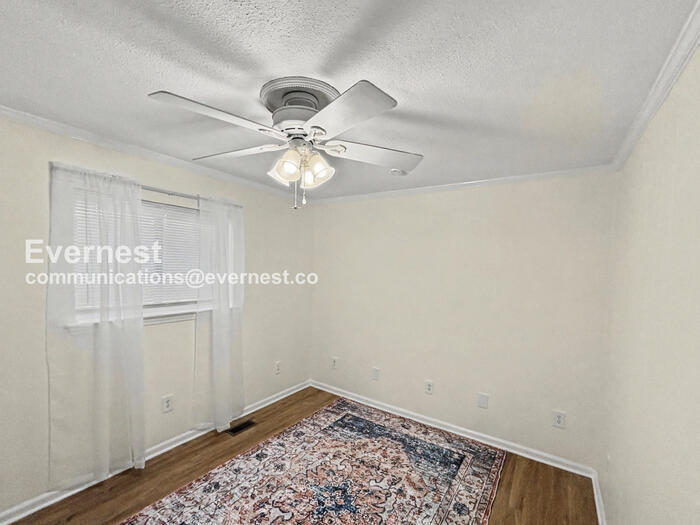 Building Photo - 159 Colony Cir