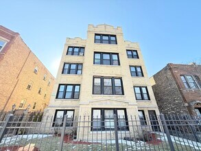 Building Photo - 3153 W Augusta Blvd
