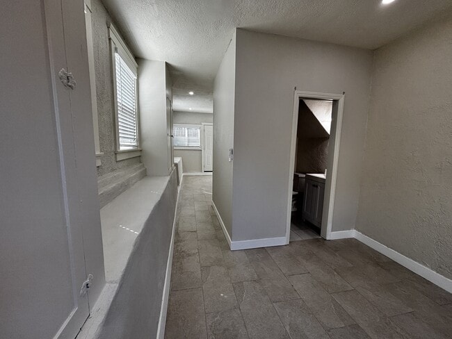 Building Photo - 655 Solano Ave
