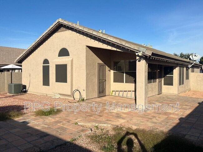 Building Photo - 6455 W Escuda Rd