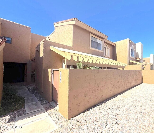 Building Photo - 5640 E Bell Rd