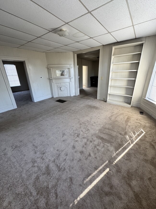 Building Photo - 3900 38th Ave N