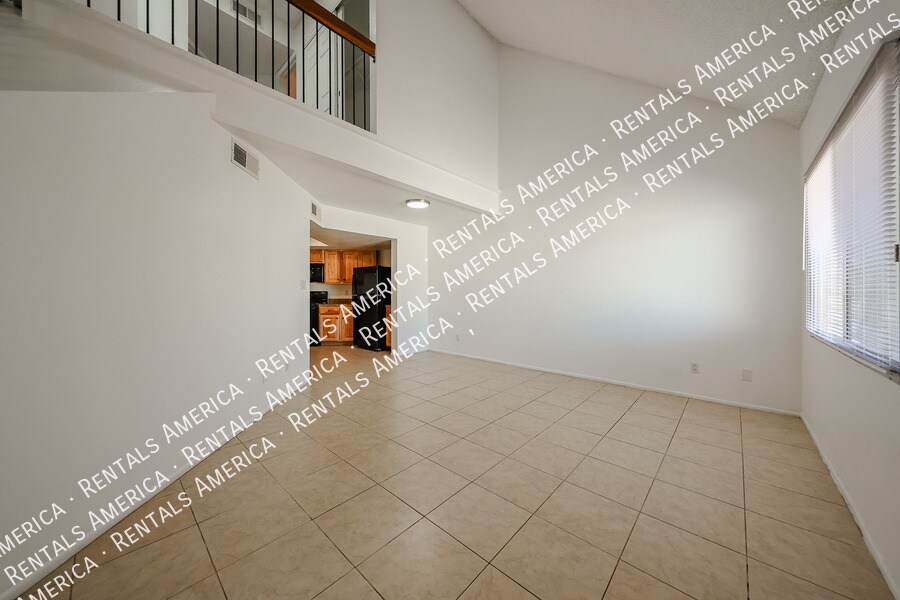 Building Photo - 4120 W Calavar Rd