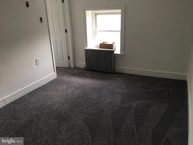 Building Photo - 4733 Umbria St