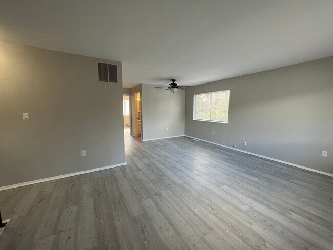 Building Photo - COR - 3535-3537 Golden Meadows