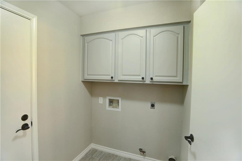 Building Photo - 13117 Broughton Way