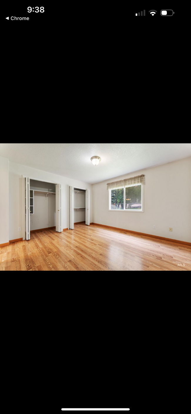 Master Bedroom - 1921 S Plateau Dr