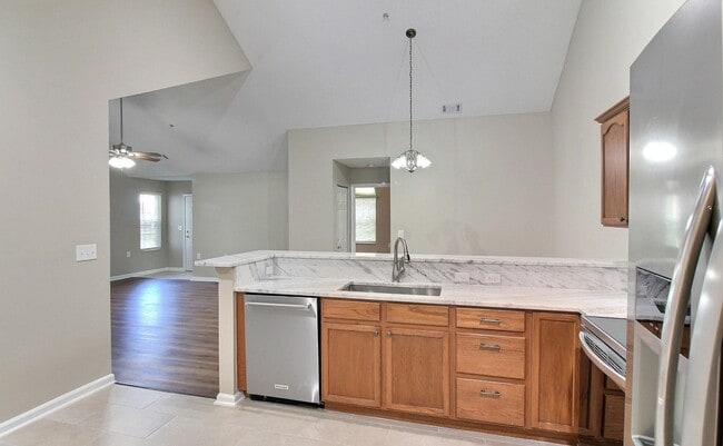 Building Photo - 1125 Oak Timber Cir