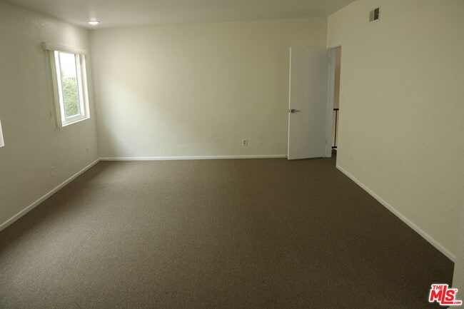 Building Photo - 7711 W 82nd St