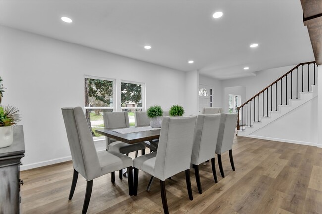 Building Photo - 2726 Stetson Ln