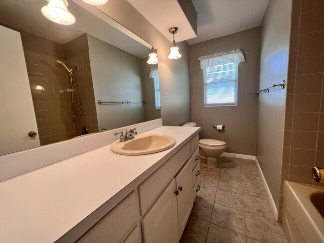 Building Photo - 4220 49th Ave S