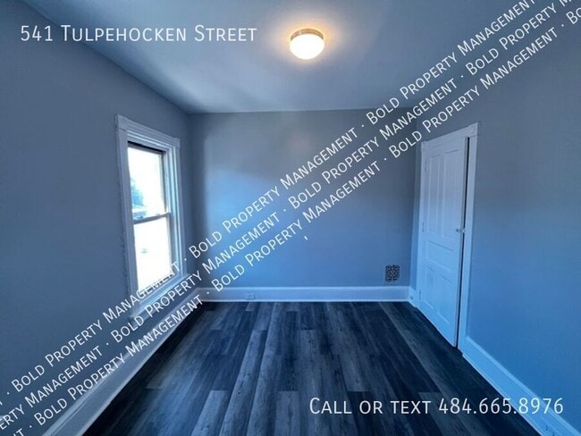 Building Photo - 541 Tulpehocken St