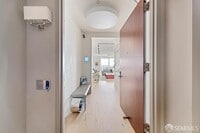 Building Photo - 333 Bush St